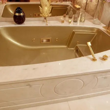 New Etoile Arc De Triomphe Renovated March 24 شقة